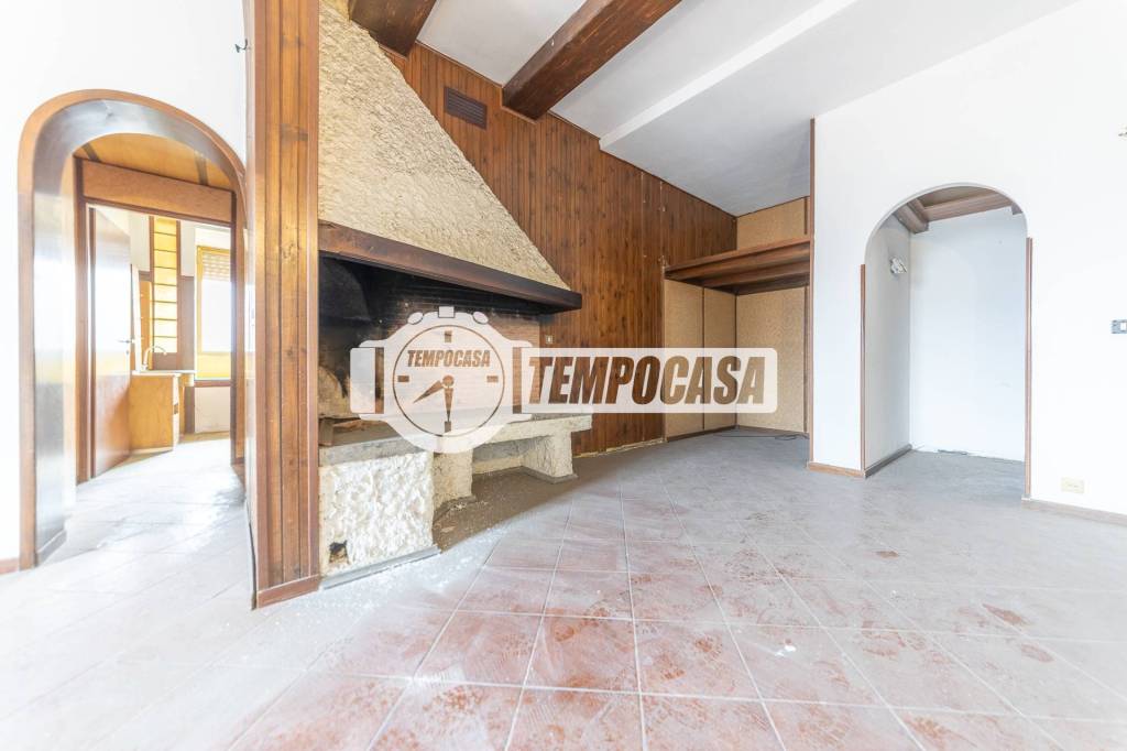 appartamento in vendita a Roma in zona Casal Morena