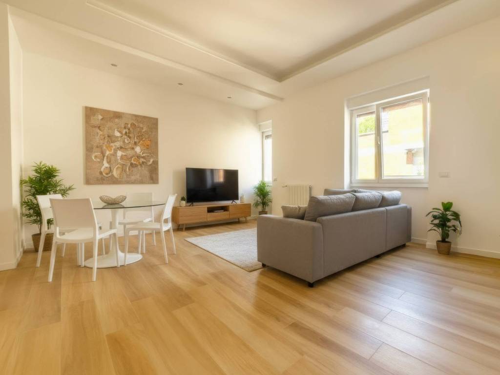 appartamento in vendita a Roma in zona Ardeatino