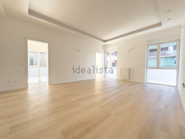 appartamento in vendita a Roma in zona Ardeatino