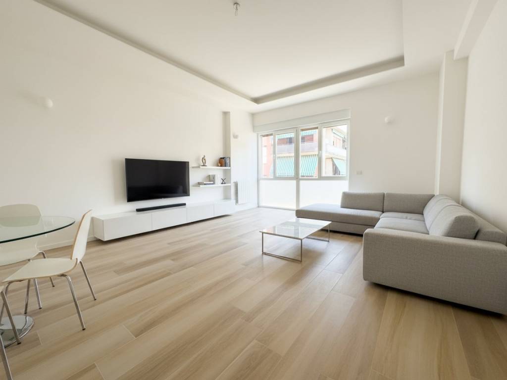 appartamento in vendita a Roma in zona Ostiense