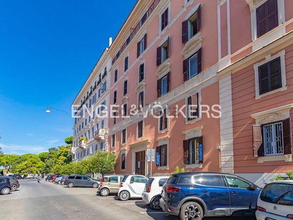 locale di sgombero in vendita a Roma in zona Rione Monti/Campitelli