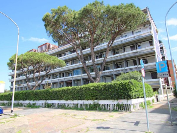 appartamento in vendita a Roma in zona Ostia