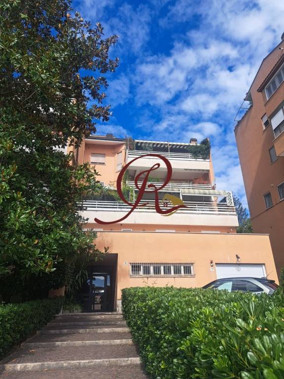 appartamento in vendita a Roma