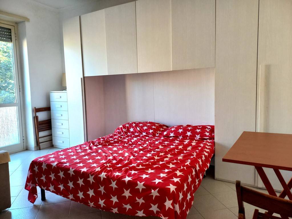 appartamento in vendita a Roma in zona Ostia