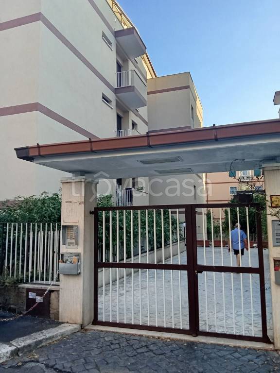 appartamento in vendita a Roma in zona Primavalle