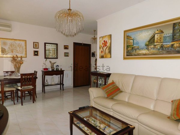 appartamento in vendita a Roma in zona Monte Sacro/Talenti
