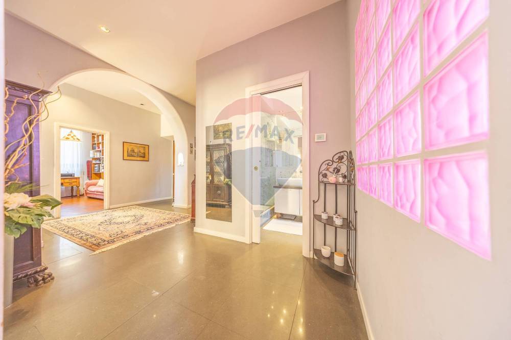 appartamento in vendita a Roma in zona Appio Latino