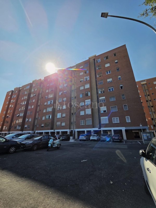 appartamento in vendita a Roma in zona Spinaceto