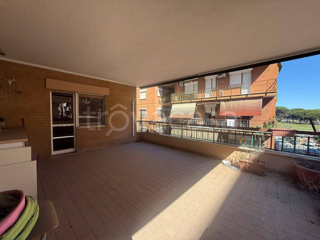 appartamento in vendita a Roma in zona Ostia