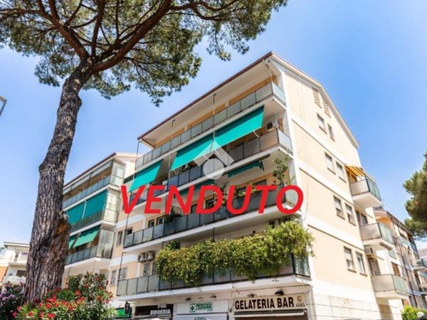 appartamento in vendita a Roma in zona Torrevecchia