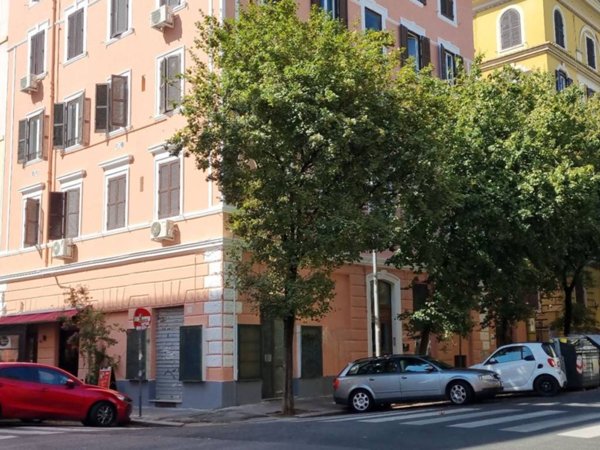 negozio in vendita a Roma