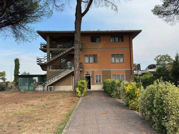 appartamento in vendita a Roma in zona Tor Vergata/Torrenova