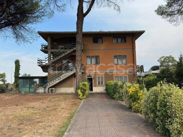 appartamento in vendita a Roma in zona Tor Vergata/Torrenova