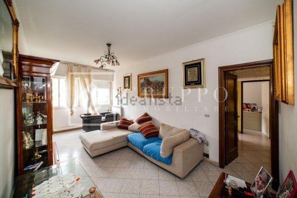 appartamento in vendita a Roma in zona Ostiense