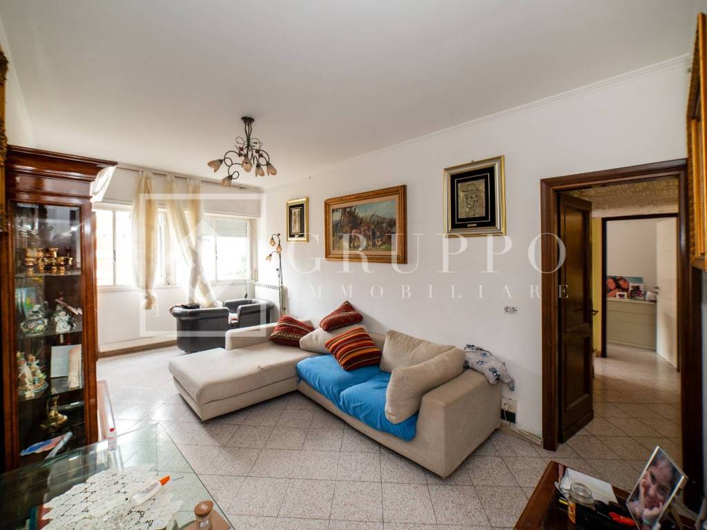appartamento in vendita a Roma in zona Ostiense