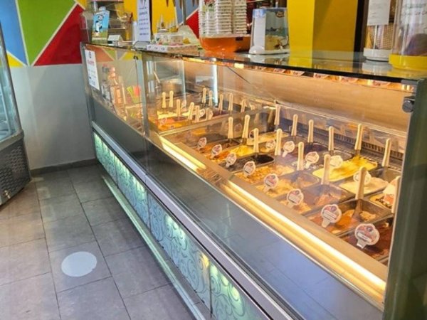 negozio in vendita a Roma in zona Appio Latino