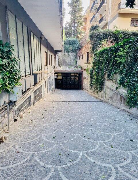 casa indipendente in vendita a Roma in zona Tor di Quinto