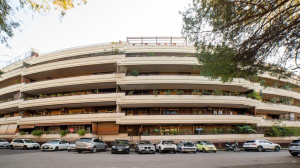 appartamento in vendita a Roma in zona EUR