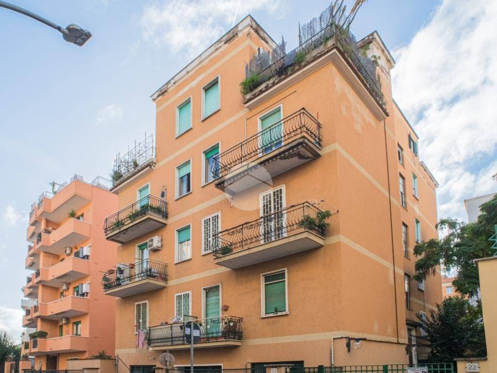 appartamento in vendita a Roma in zona Gianicolense