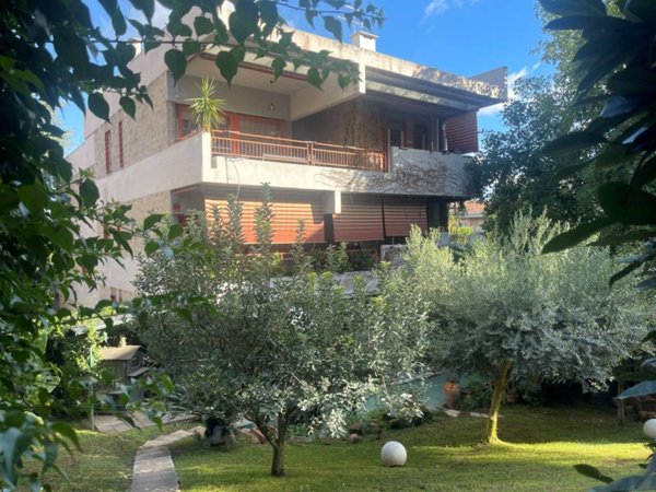 appartamento in vendita a Roma in zona Mostacciano
