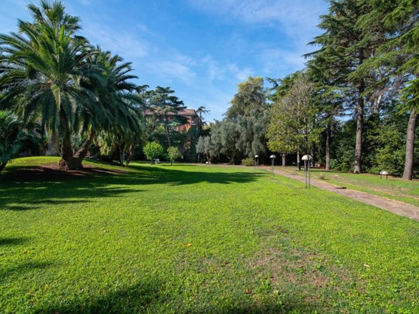 casa indipendente in vendita a Roma in zona Torrino