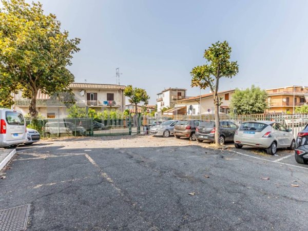 appartamento in vendita a Roma in zona Finocchio