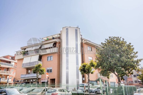 appartamento in vendita a Roma in zona Finocchio