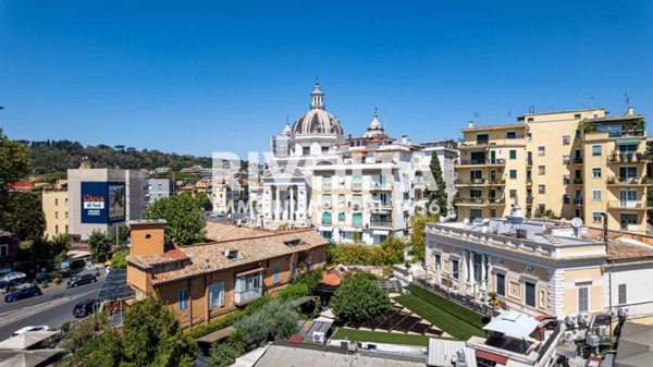 appartamento in vendita a Roma in zona Della Vittoria