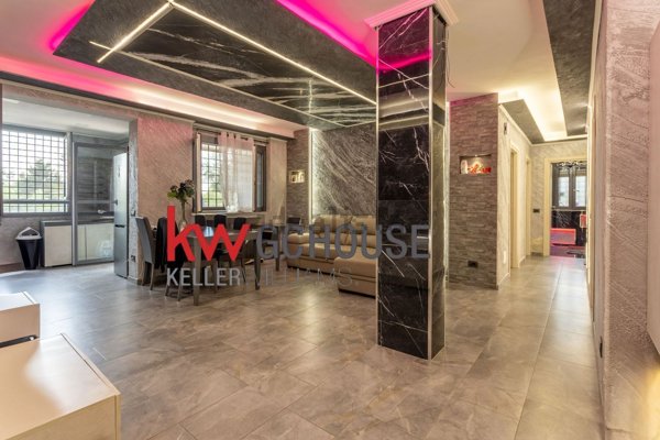 appartamento in vendita a Roma in zona Dragoncello