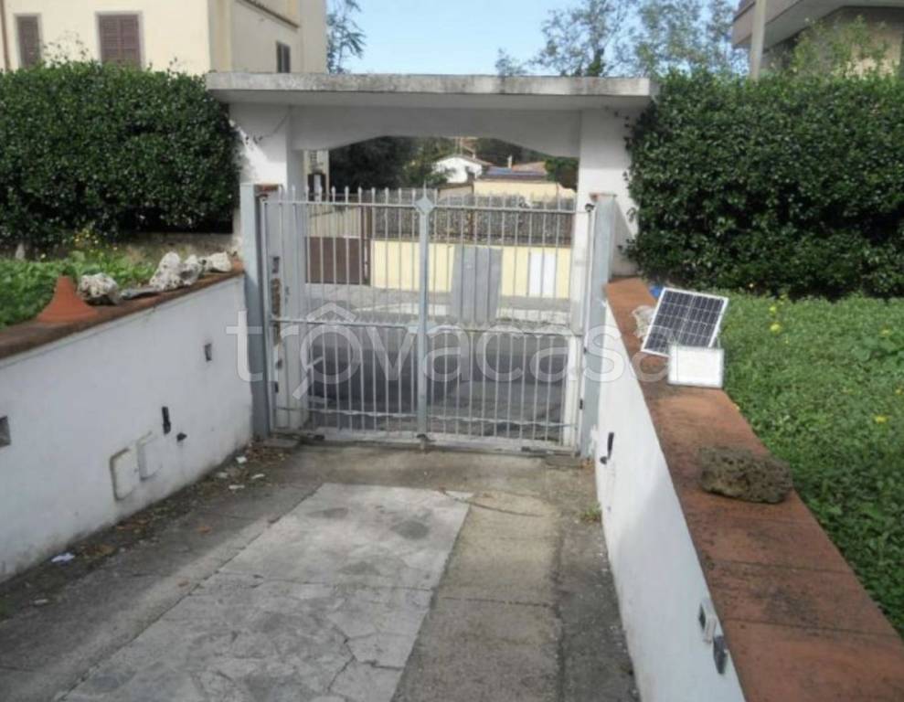 appartamento in vendita a Roma in zona Acilia