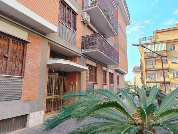 appartamento in vendita a Roma in zona Gianicolense