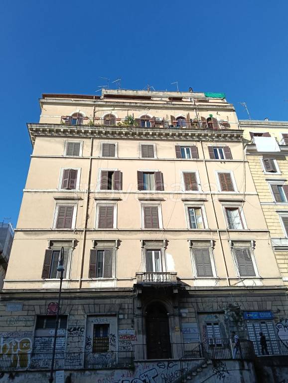 appartamento in vendita a Roma in zona Esquilino