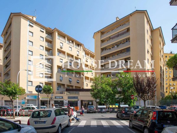 appartamento in vendita a Roma in zona Don Bosco