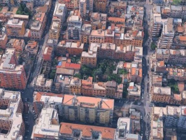 appartamento in vendita a Roma in zona Tuscolano