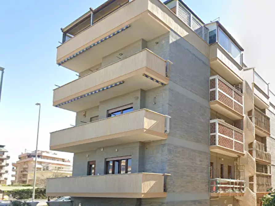 appartamento in vendita a Roma in zona Ostia