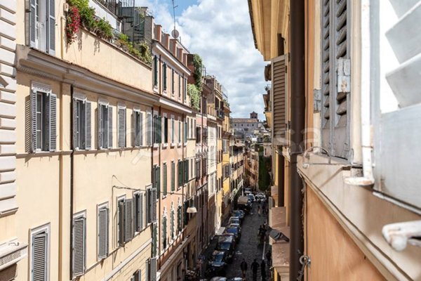 appartamento in vendita a Roma in zona Rione Monti/Campitelli