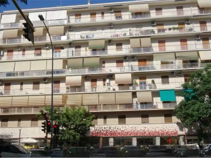 appartamento in vendita a Roma in zona Ostiense