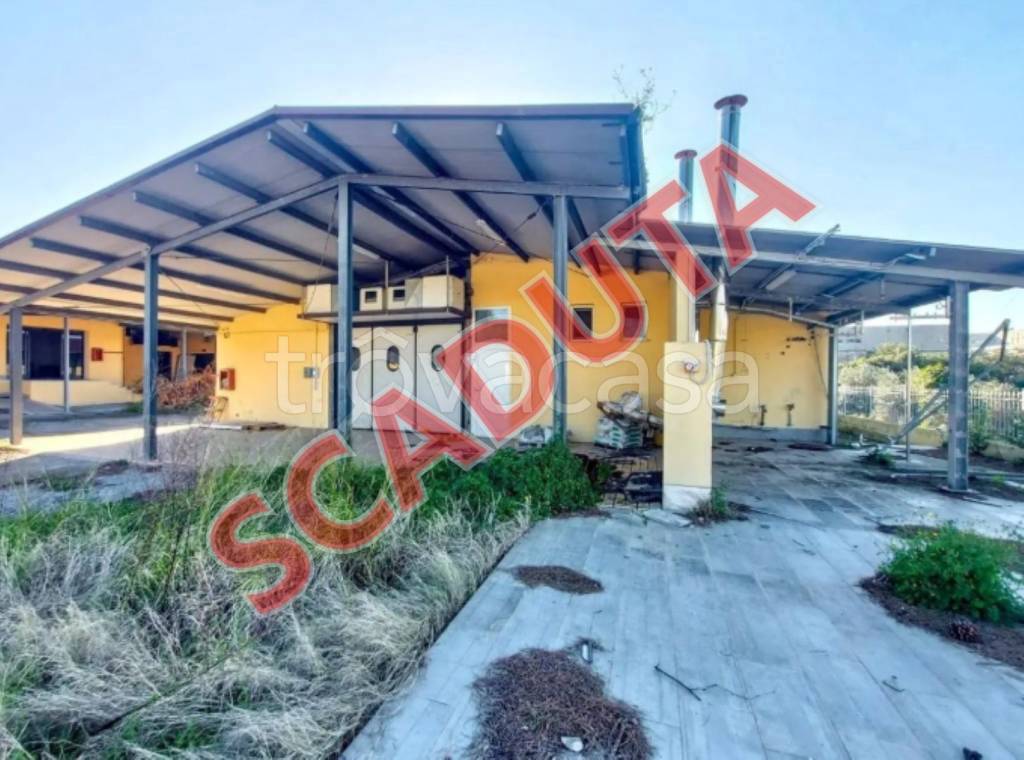 locale commerciale in vendita a Roma in zona Settecamini