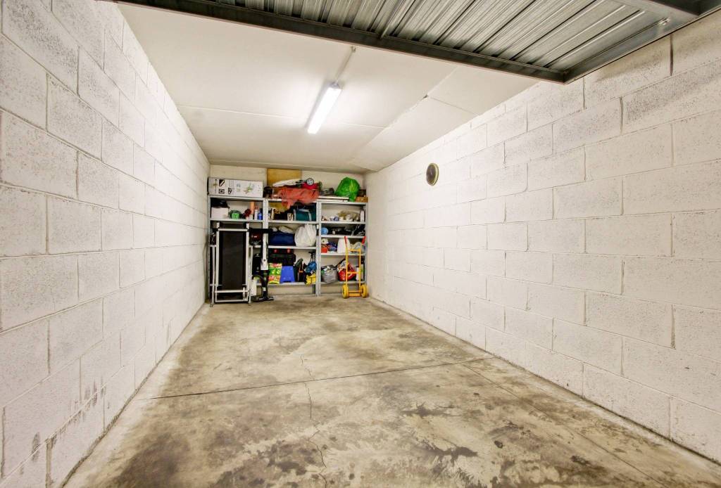 locale di sgombero in vendita a Roma in zona Prenestino-Centocelle