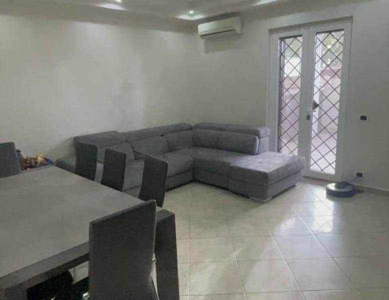 appartamento in vendita a Roma in zona Piana del Sole