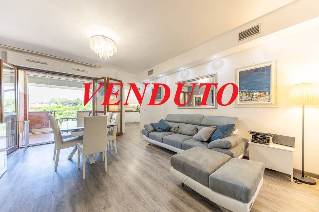 appartamento in vendita a Roma in zona Cinquina