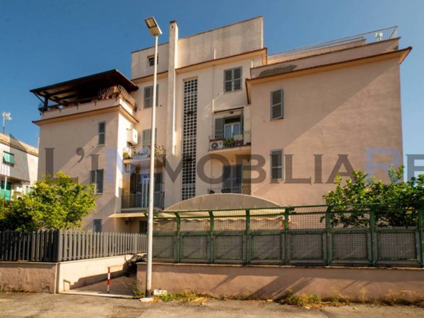 appartamento in vendita a Roma in zona Ponte Mammolo