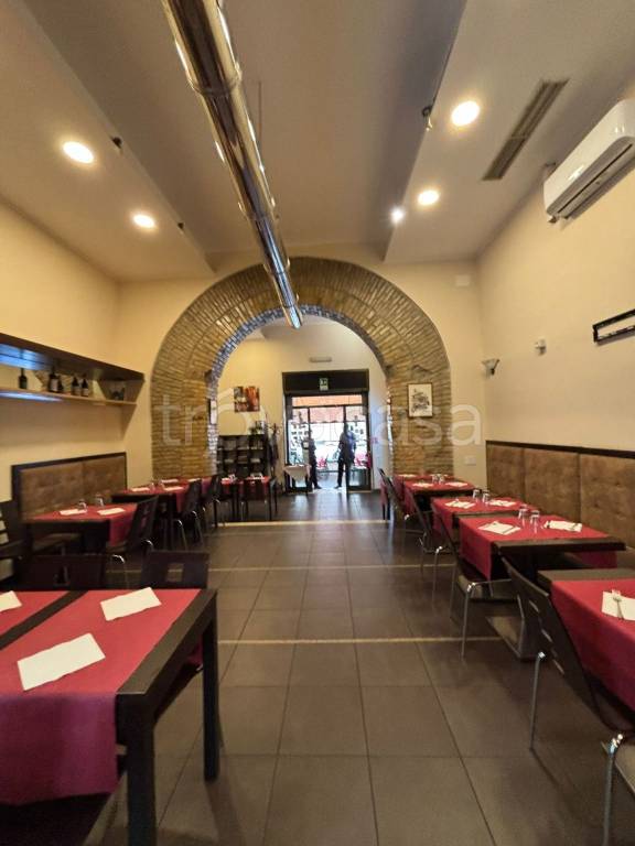 negozio in vendita a Roma in zona Castro Pretorio
