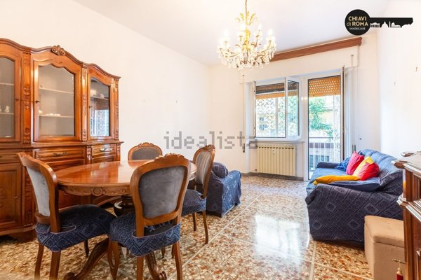 appartamento in vendita a Roma in zona Ostiense