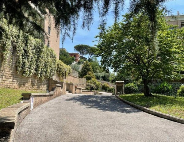 appartamento in vendita a Roma in zona Sette Bagni