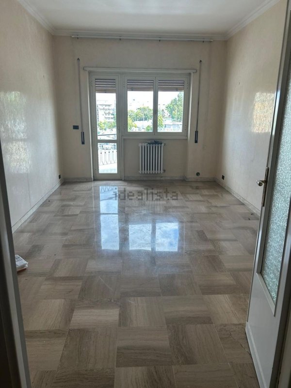 appartamento in vendita a Roma in zona Torre Maura