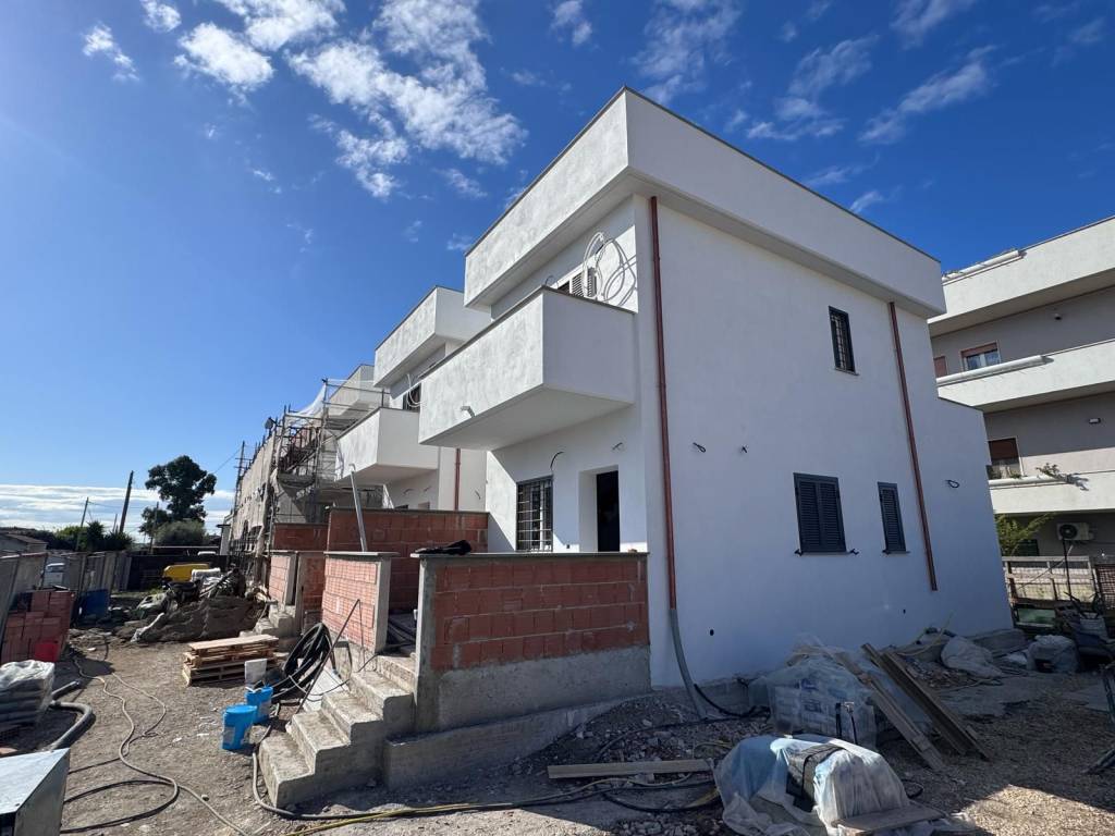 casa indipendente in vendita a Roma in zona Piana del Sole
