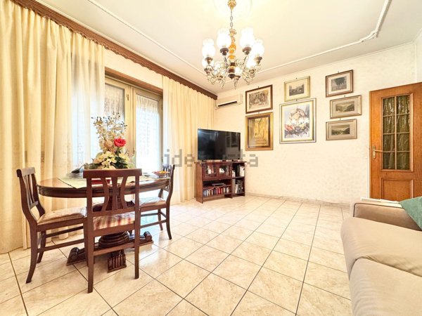appartamento in vendita a Roma in zona Colle del Sole