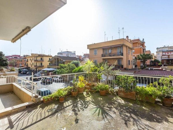 appartamento in vendita a Roma in zona Primavalle