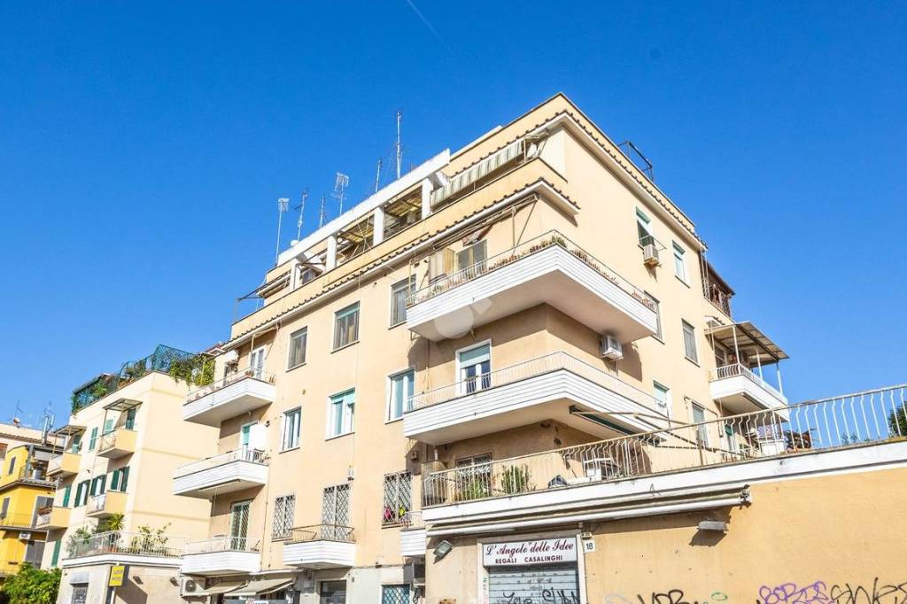 appartamento in vendita a Roma in zona Primavalle